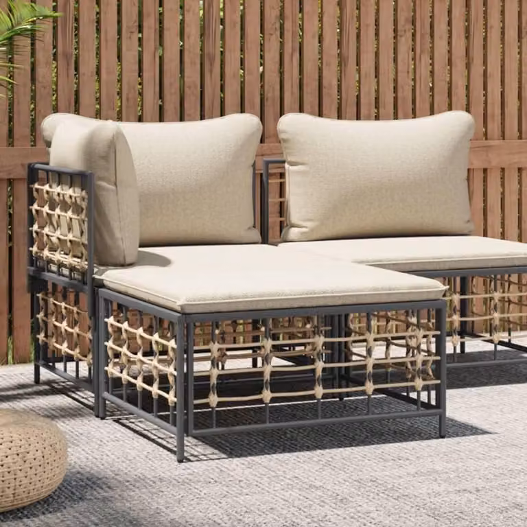 Weerbestendige polyrotan tuin kruk met beige kussen en stalen frame