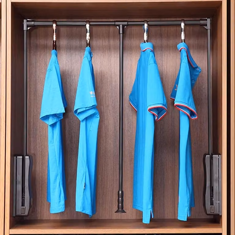 Kledinglift Garderobe met uitschuifbare stang en hydraulisch hefmechanisme, Zwart, Breedte: 83-115 cm