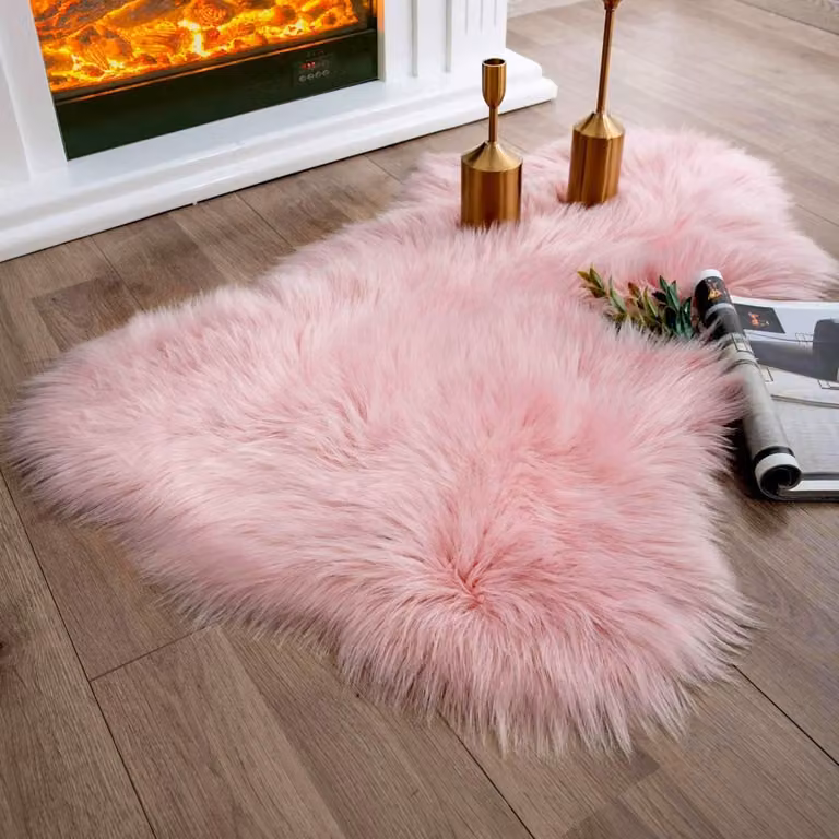 Zacht imitatie schapenvacht vloerkleed voor woonkamer of slaapkamer - Roze - 90 x 60 cm
