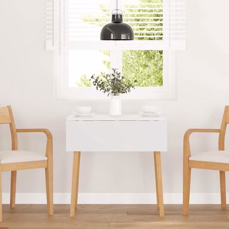 Inklapbare eettafel van massief hout voor in de keuken of tuin