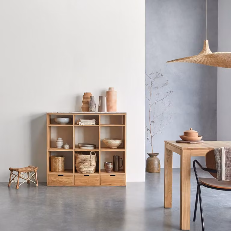 Tikamoon Dressoir van eikenhout en roze terrazzo, Scandinavisch design, B/D/H: 120 x 40 x 98,1 cm