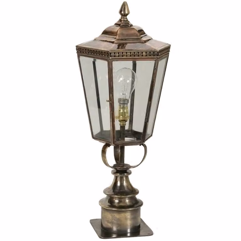 Limehouse Chelsea Short Pillar handgemaakte buitenlamp - Gepoetst goud/messing