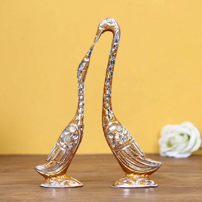 Zwaan Beeldje Liefdes Vogels Decoratie Gouden Aluminium Hoogte: 17,78 cm
