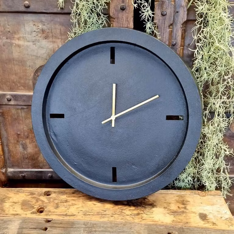 Benoa Klok Circle antiek zwart en goud rond - Diameter: 38 cm