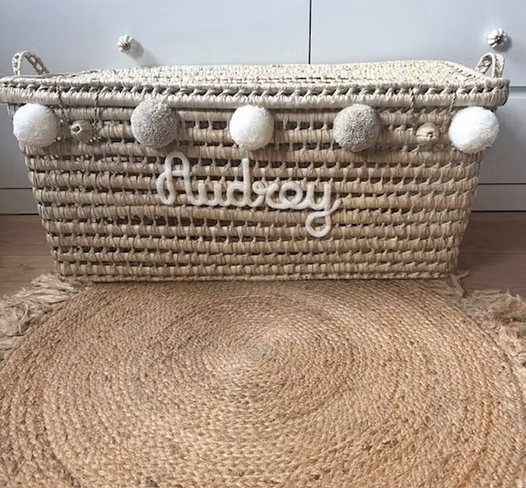 Gepersonaliseerde Little G Opbergmand XXL van Rieten met Pompon en Wol - Handgemaakt - 80 cm