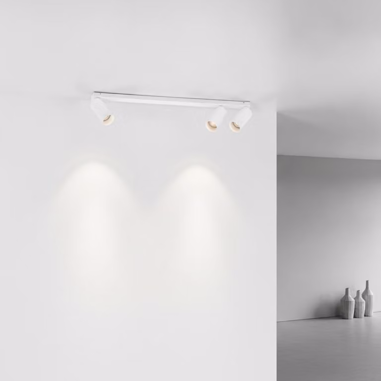 Lyora Oso 3-lichts plafondlamp wit aluminium B: 70 cm, D: 8 cm, H: 3 cm