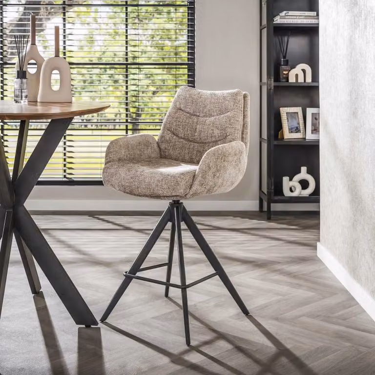 WoonStijl Lounge Barstoel in Zand/Beige met Armleuningen en Draaifunctie