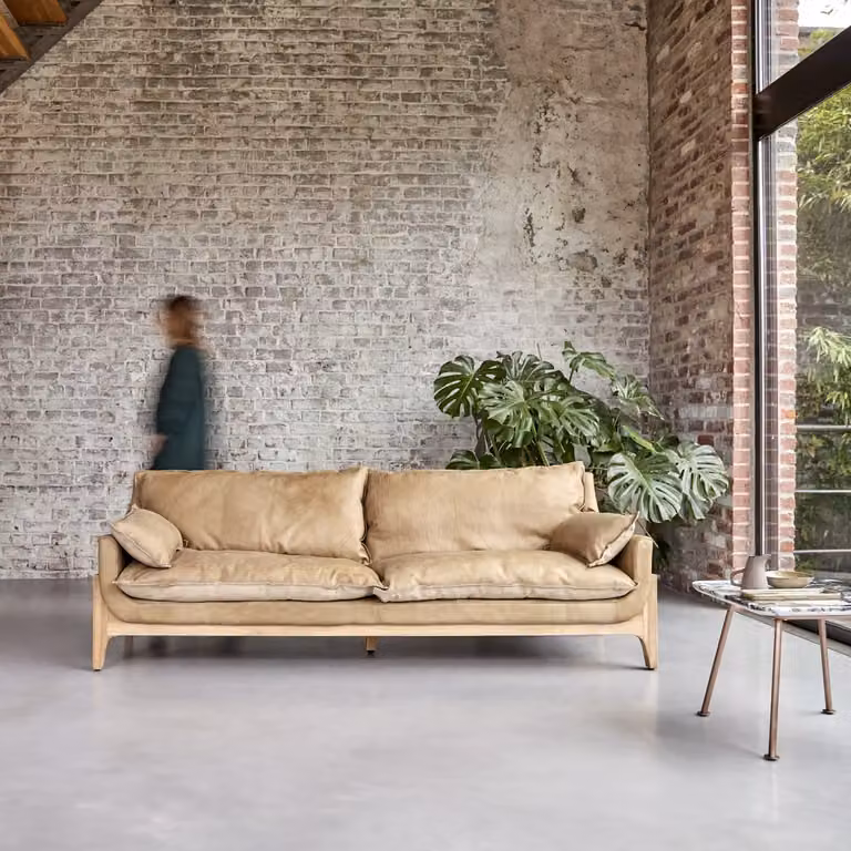 Woodnest 3-zitsbank van massief eikenhout en leer in Bleu Nature