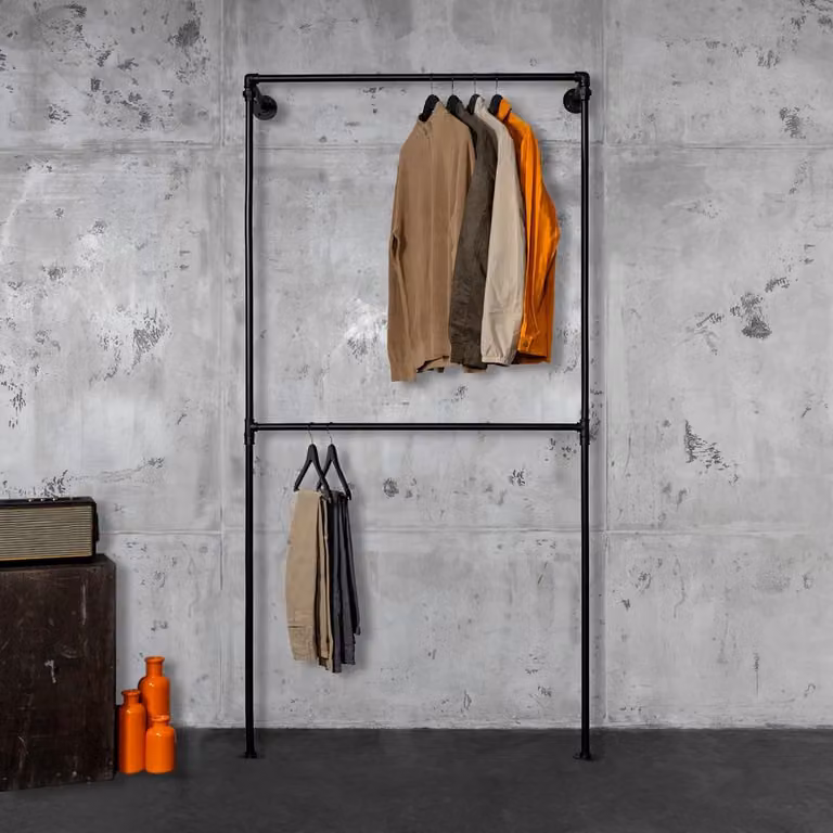 In hoogte verstelbare kledingstang zwart - Industrieel wandmontagesysteem voor garderobe en inloopkast