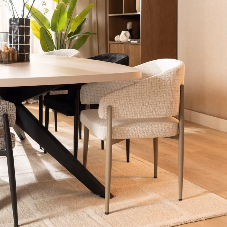 Eetkamerstoel Armin Scandinavisch design beige gemêleerde stof