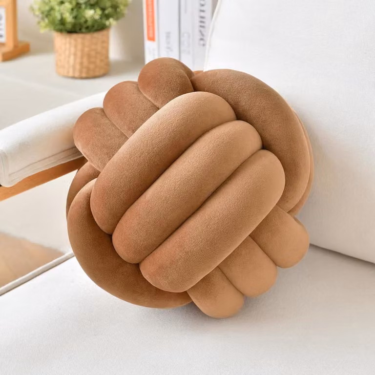 Decoratief kussen bal handgeknoopt ontwerp koffiebruin polyester