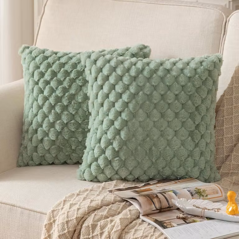 Mandioo Set van 2 saliegroene decoratieve pluche kussenhoezen, 60 x 60 cm