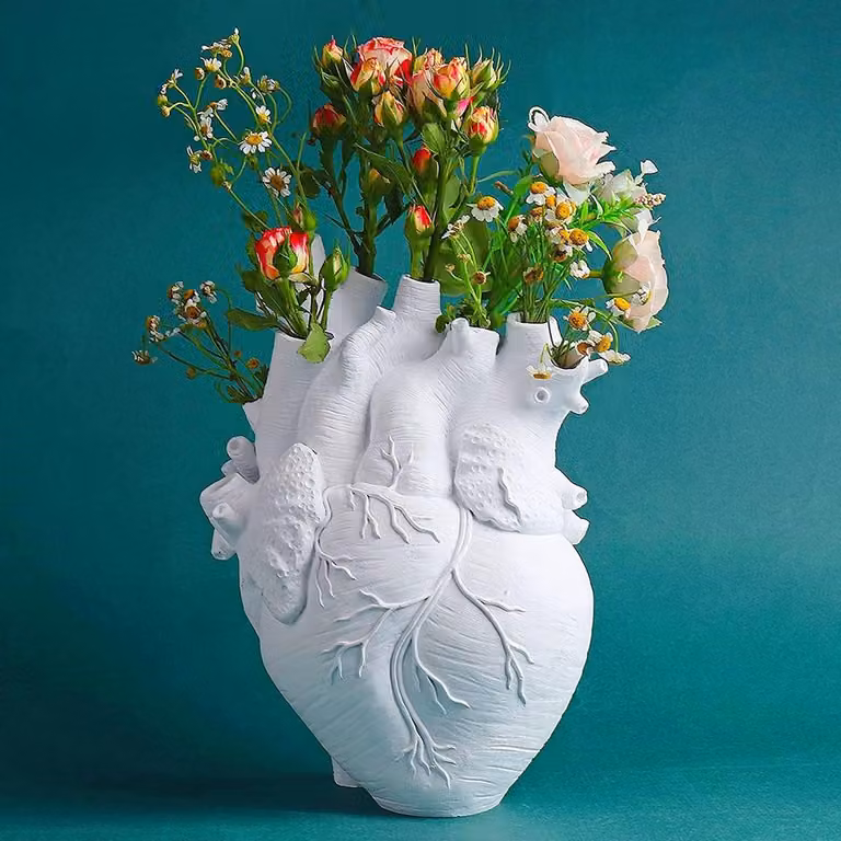 Hartvormige Vaas voor Bloemen - Moderne Decoratie in Scandinavische Stijl