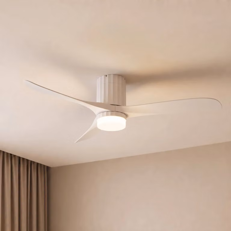 Lucande Novri LED plafondventilator, wit, Ø 132 cm, modern