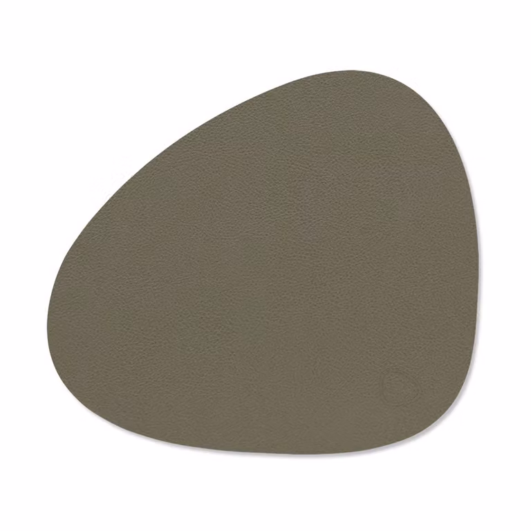 LIND DNA Serene placemat curve S Moss 24 x 28 cm