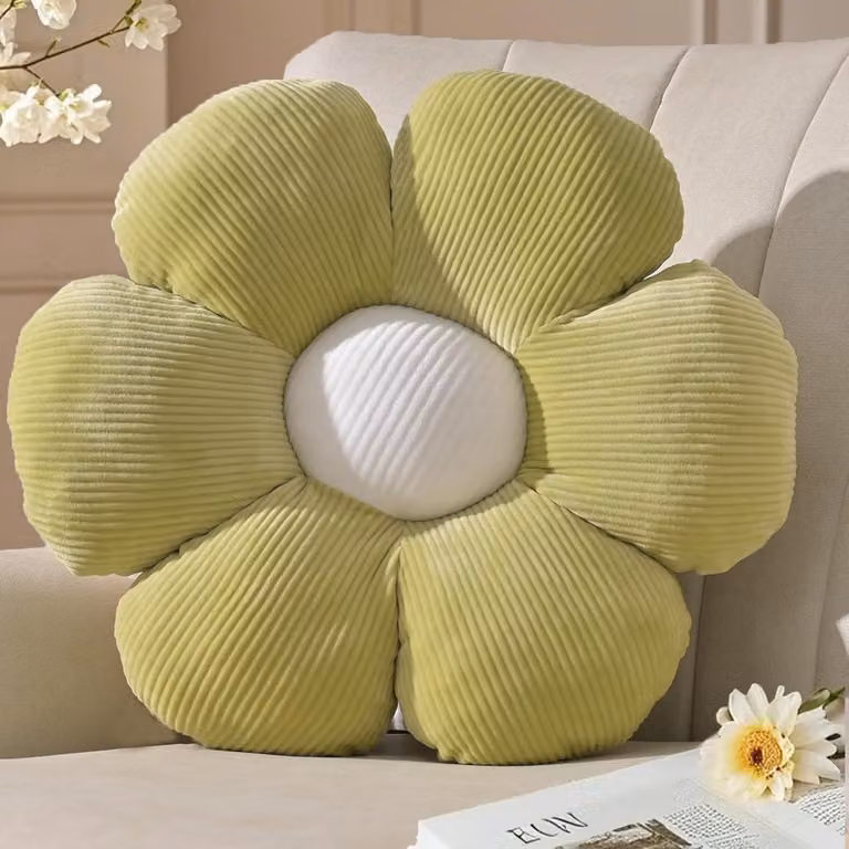 Groot decoratief bloemenkussen groen voor zitplezier en kamerstyling