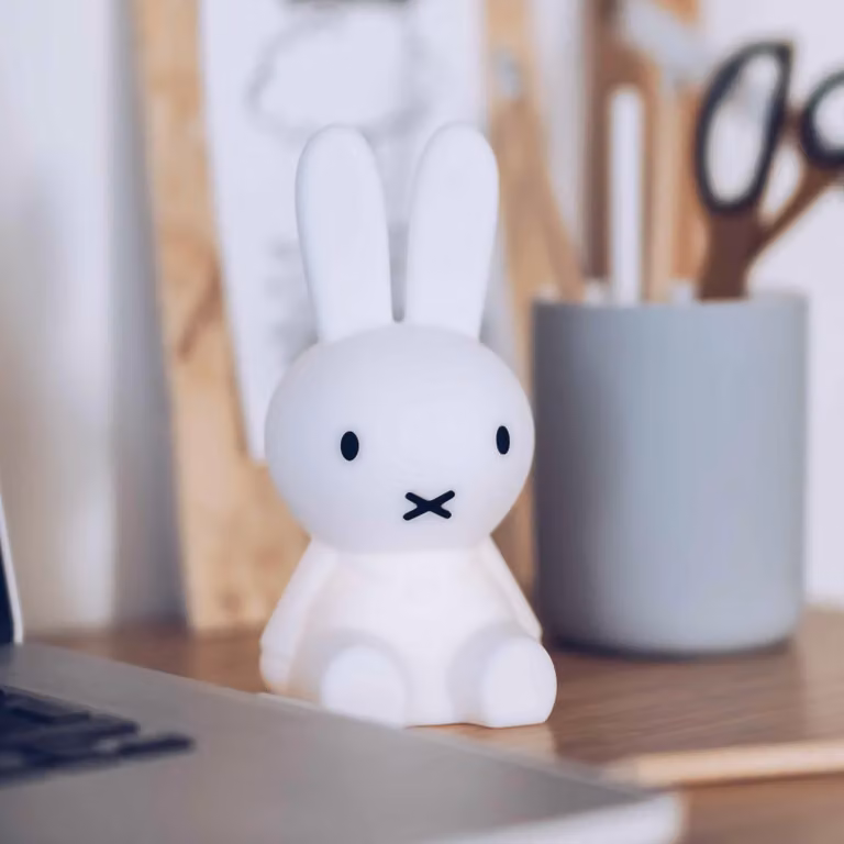 Mr Maria Miffy Bundle of Light LED tafellamp met oplaadbare batterij, H15 cm