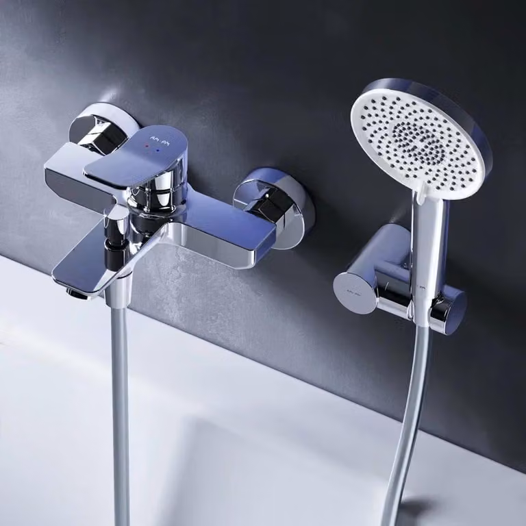 AM.PM Badarmatuur met één hendel en handdouche, inclusief wandhouder en slang, chroom