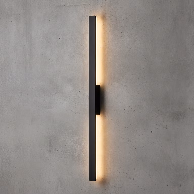 Lyora Aneth moderne LED-wandlamp zwart met aluminium en up-down lichteffect