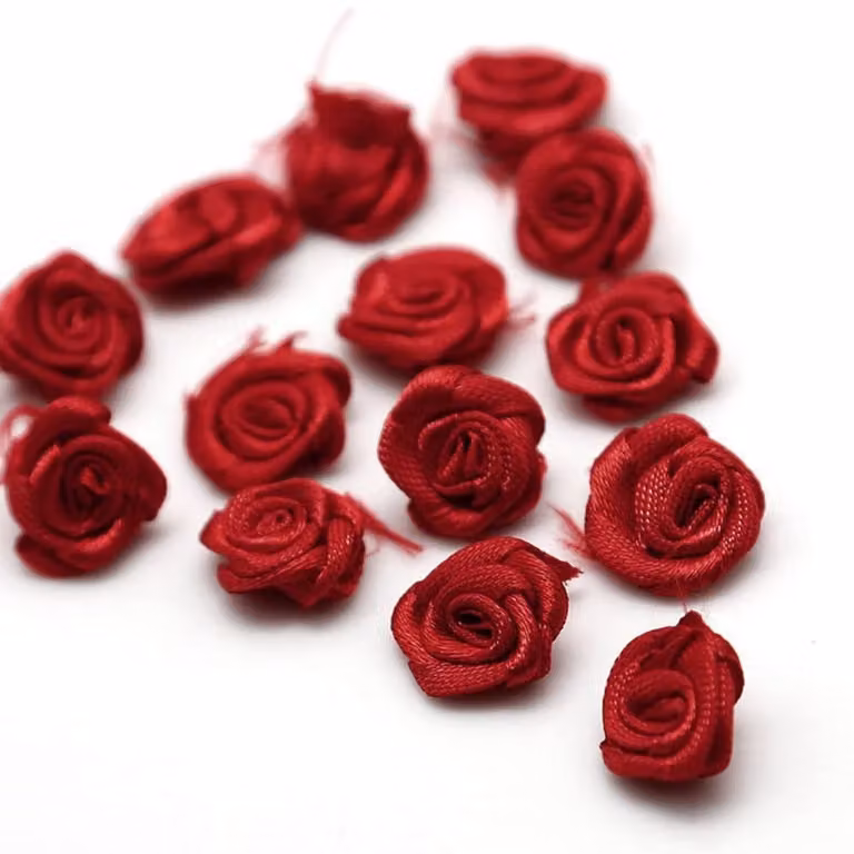 Dailygoods Duories Satijnen rozen, 100 stuks, klassieke stijl, kunstrozenkoppen voor decoratie