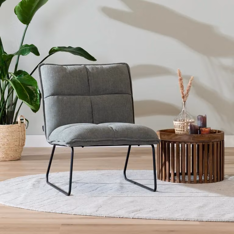 Scandinavische loungefauteuil Bronx71 met armleuningen en metalen frame, groen