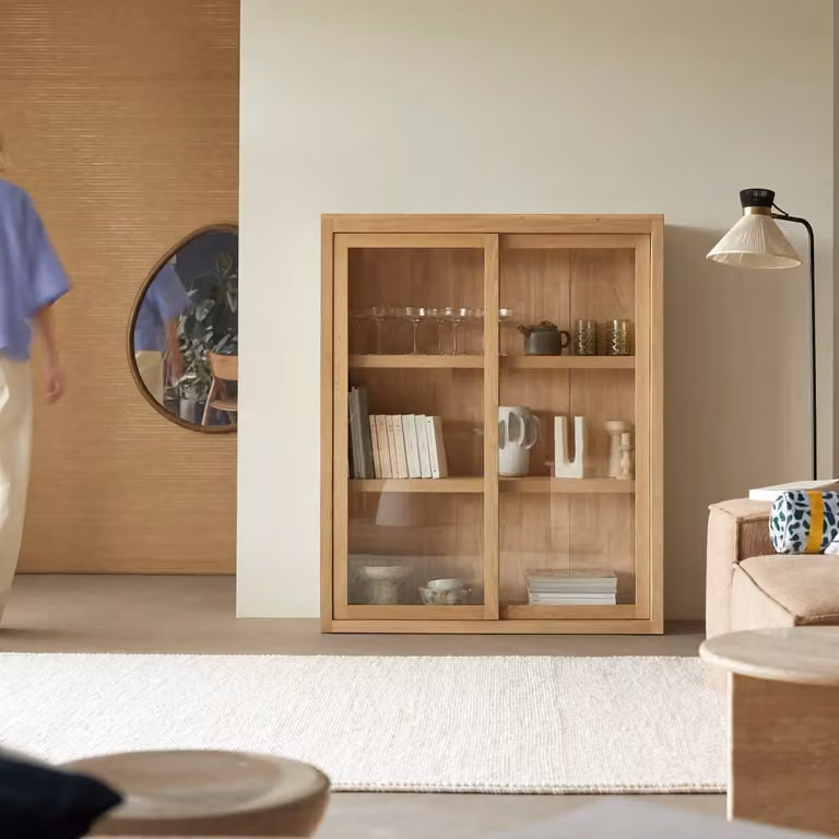 Tikamoon Heidi Servieskast van massief eikenhout, Bruin/Beige, B: 110 cm, H: 133 cm, D: 55,2 cm