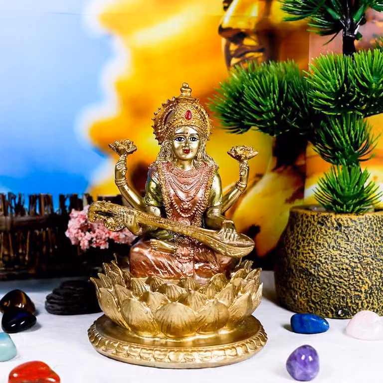 Godin Beeldje voor Spiritueel Decor en Meditatie in Goud Antiek, Hoogte: 16 cm