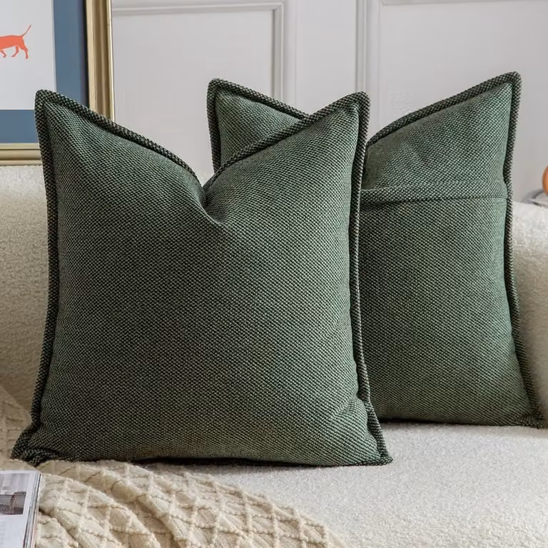 Set van 2 Chenille Franje Kussenslopen Groen - 50 x 50 cm - Zachte Decoratieve Boho Kussens voor Sofa en Slaapkamer