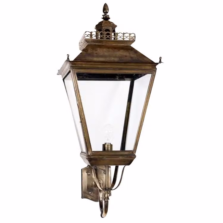 Limehouse Landelijke Buitenlamp Large Chateau - Gepoetst Goud/Messing