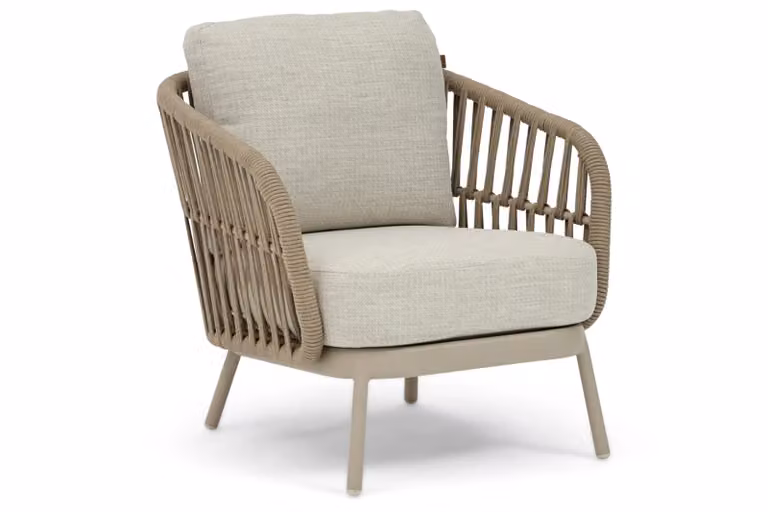 Coco Elara moderne lounge tuinstoel in beige/zand/bruin met aluminium frame