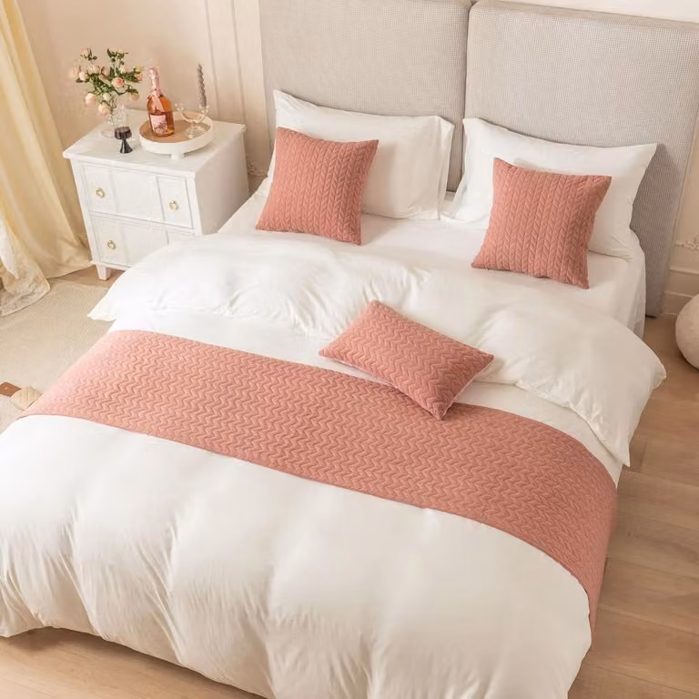 Waterdichte en stofbestendige bed runner voor decoratie van je slaapkamer, Roze, 45 x 240 cm