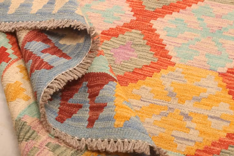 Handgeweven Kelim Oosters Tapijt van Wol met Geometrisch Patroon en Franjes, Multicolour
