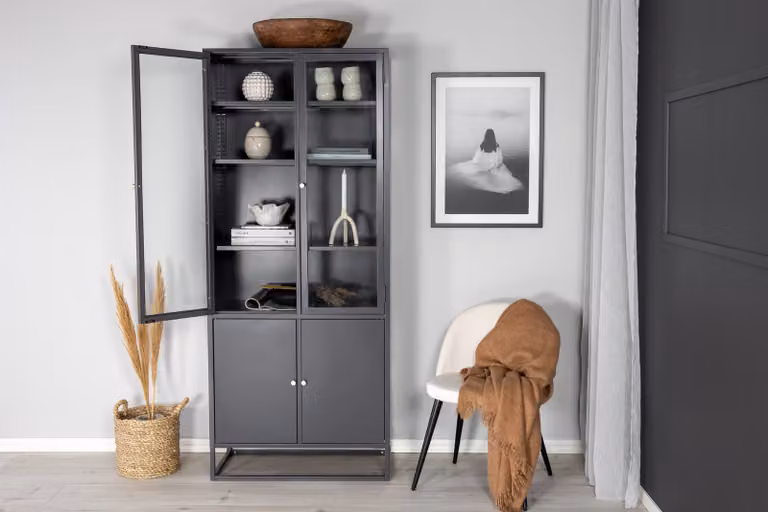 Nohr Vitrinekast Shaune Grijs met Glazen Deuren en Metalen Frame, Hoogte: 190 cm, Breedte: 80 cm