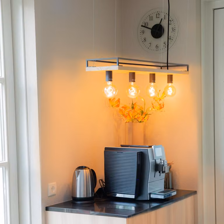 Qazqa Industriële Hanglamp Shelf - 4-Lichts - Zwart en Hout - Hoogte verstelbaar