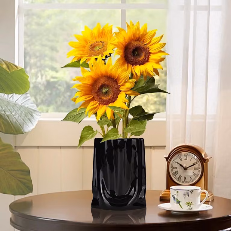 Zwart Keramisch Vaasje van 18 cm voor Moderne Woonkamerdecoratie en Tafelversiering