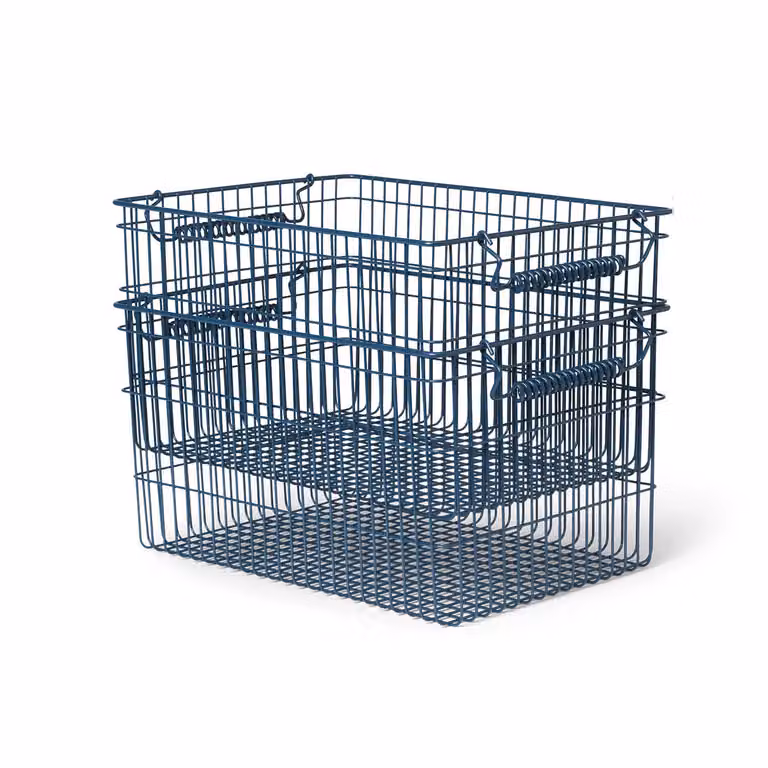 Ferm Living Cala stapelbare metalen mand 2-pack blauw, B: 36,2 cm, D: 26,2 cm, H: 20,2 cm