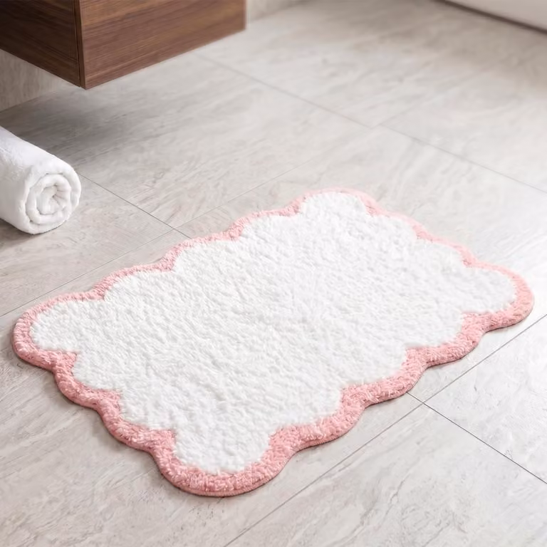 SnelShoppen Geschulpte Badmat Roze - Esthetisch Antislip Badtapijt voor Badkamer en Douche - 80 x 50 cm