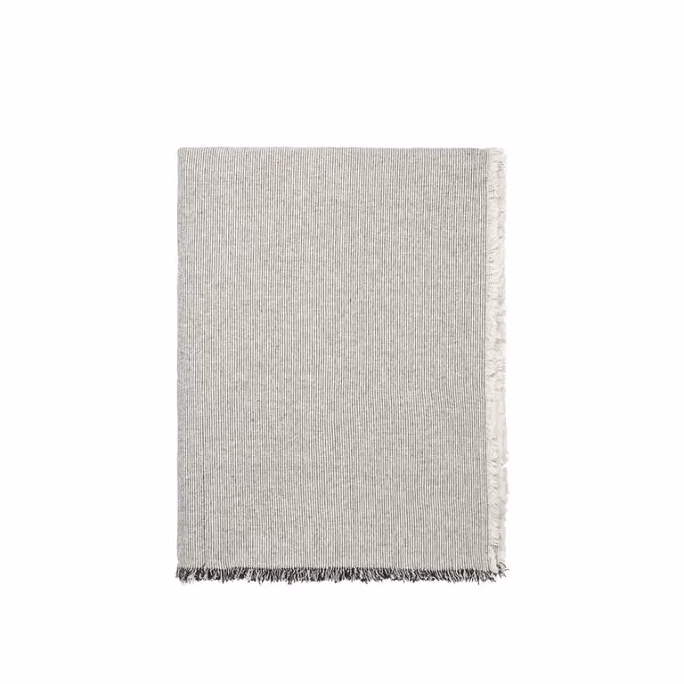 Broste Copenhagen Elouise tafelkleed zwart/gebroken wit 160 x 200 cm