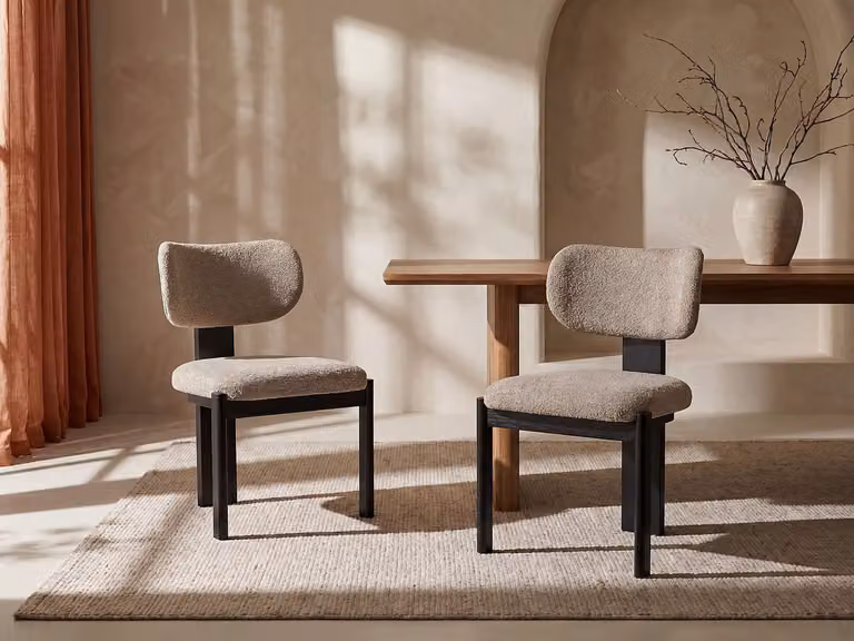 Set van 2 WILANA stoelen in beige boucléstof en zwart rubberhout