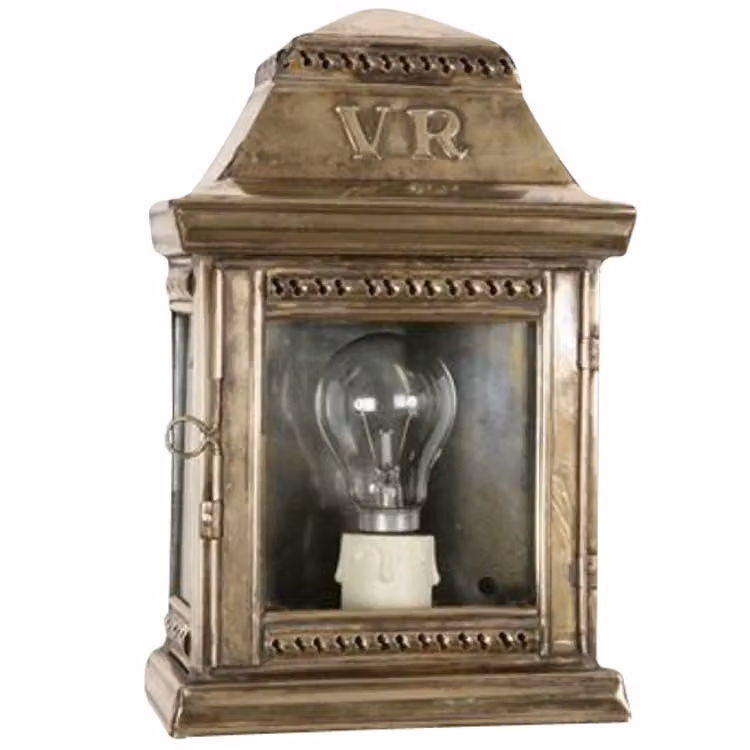 Limehouse landelijke wandlamp koper gevlamd met glazen kap
