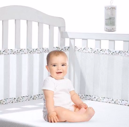 Verstelbare en ademende babybedomranding in beige, B/D: 60 x 120 cm