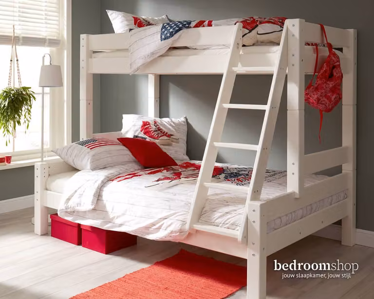 Star Trading Stapelbed Triple Star voor kinderen inclusief lattenbodems van massief hout
