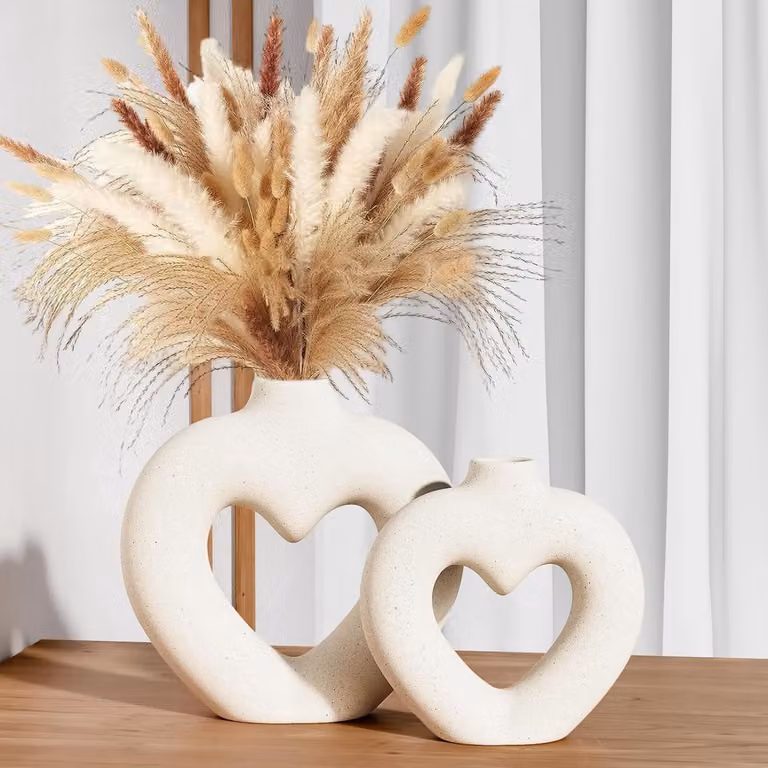Set van 2 witte hartvormige keramische vazen in Scandinavische stijl voor decoratie
