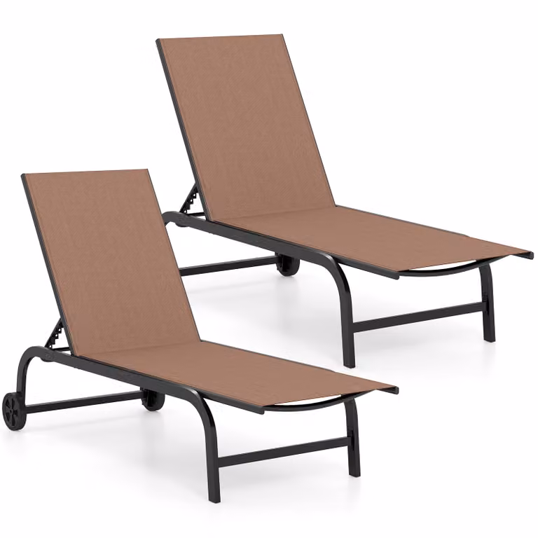 Set van 2 Costway Zonnebedden met Wielen, Robuuste Tuinbedden met 6-voudig Verstelbare Rugleuning tot 180 graden, Bruin