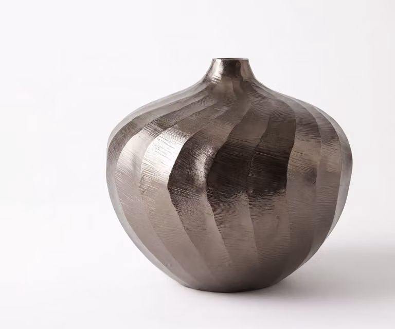 Handgemaakte aluminium vaas Torvia in mokka bronze, B: 25 cm, D: 25 cm, H: 23 cm