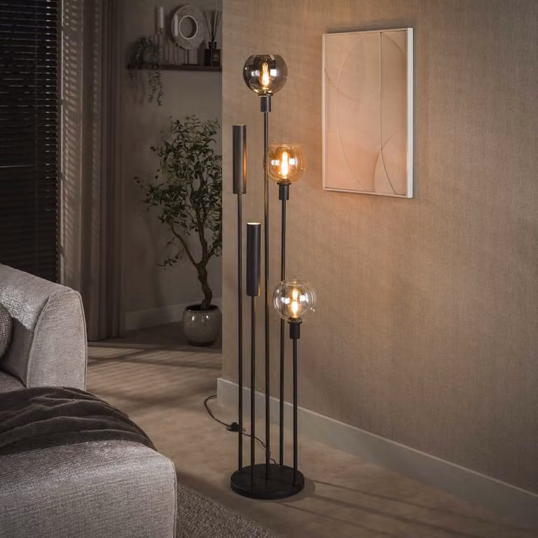 Lyora Vloerlamp Sfera met glazen uplighters en aluminium voet in zwart